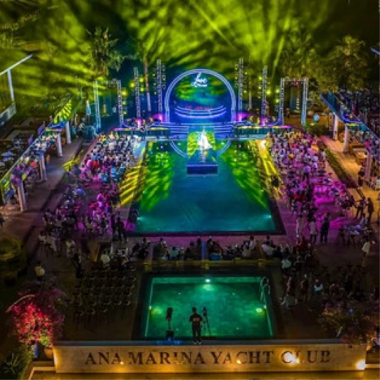 Nha Trang Ambassador Club Seafood Lobster Buffet Dinner Show Package