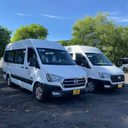 Private Car Rental Service with Driver, Helps You Enjoy Free Travel According to Your Personal Schedule (Nha Trang)